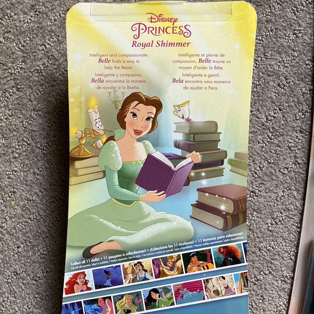 NIB Bundle 2 Disney Princess Royal Shimmer Belle & Pocahontas dolls - Picture 4 of 7